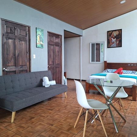 Anchia - Hostel ألاخويلا المظهر الخارجي الصورة